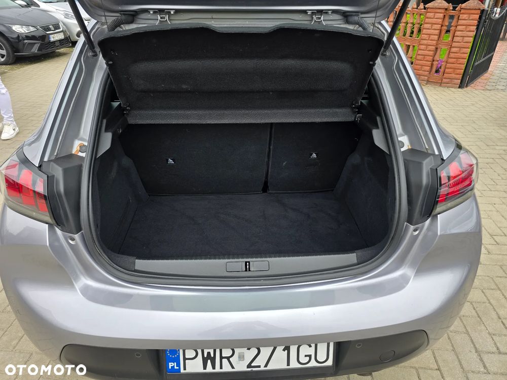 Peugeot 208 - 19