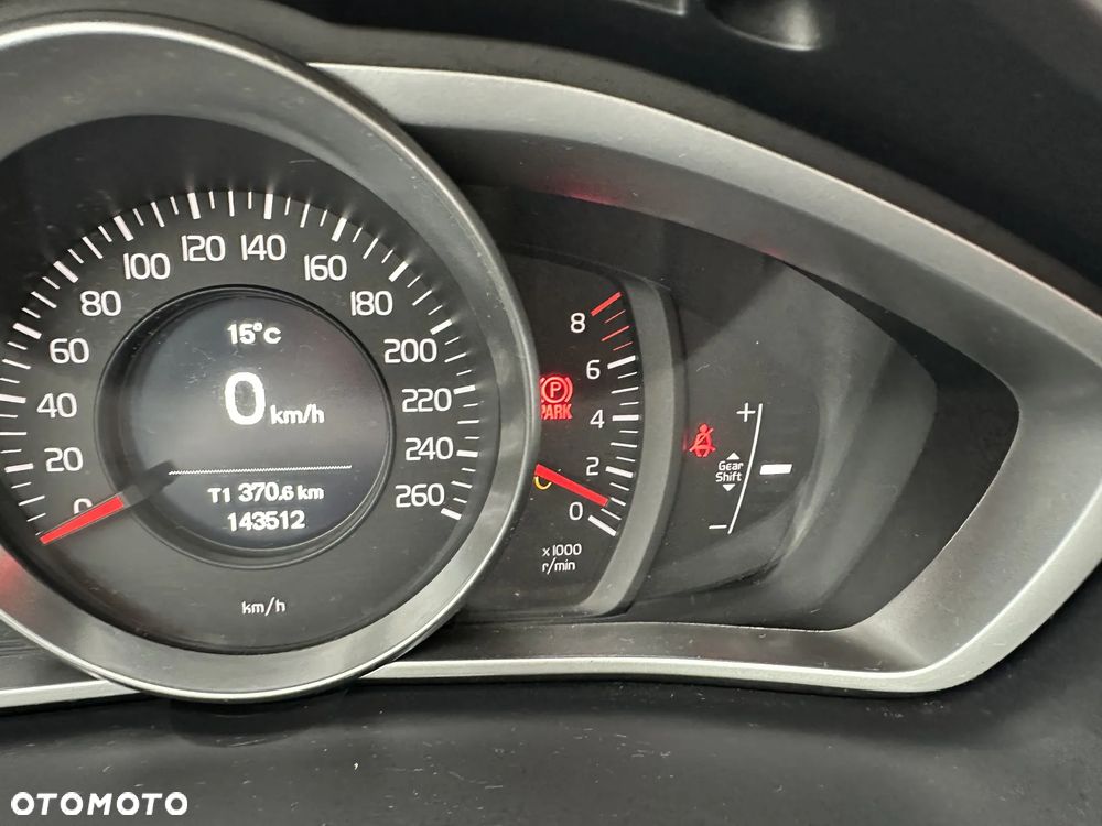 Volvo V40 - 20