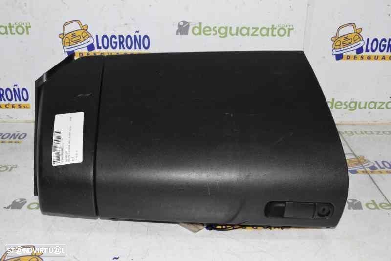 PORTA LUVAS MAZDA 3 BERLINA BK - 1