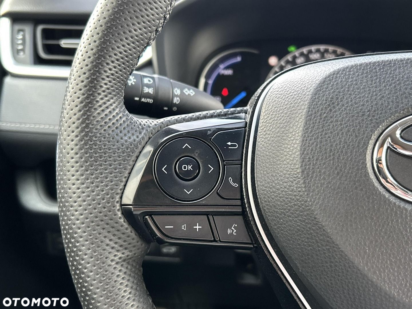 Toyota RAV4 - 13