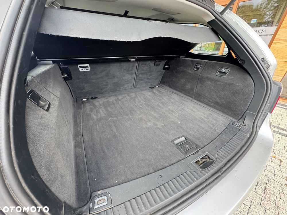 BMW Seria 5 523i - 8