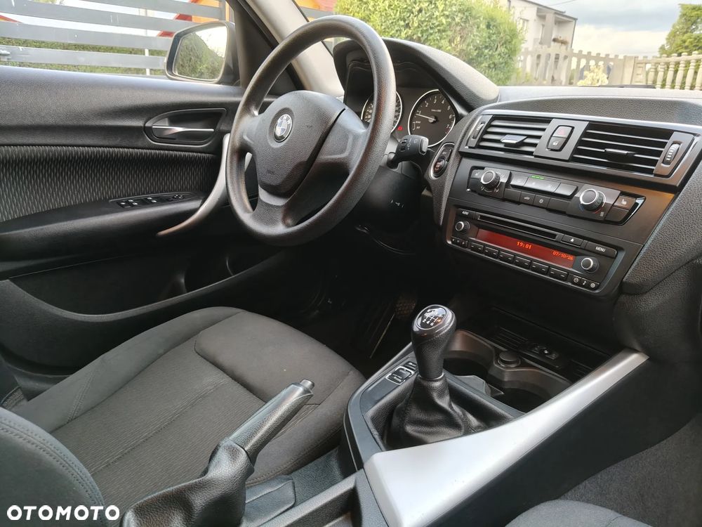 BMW Seria 1 116i - 18