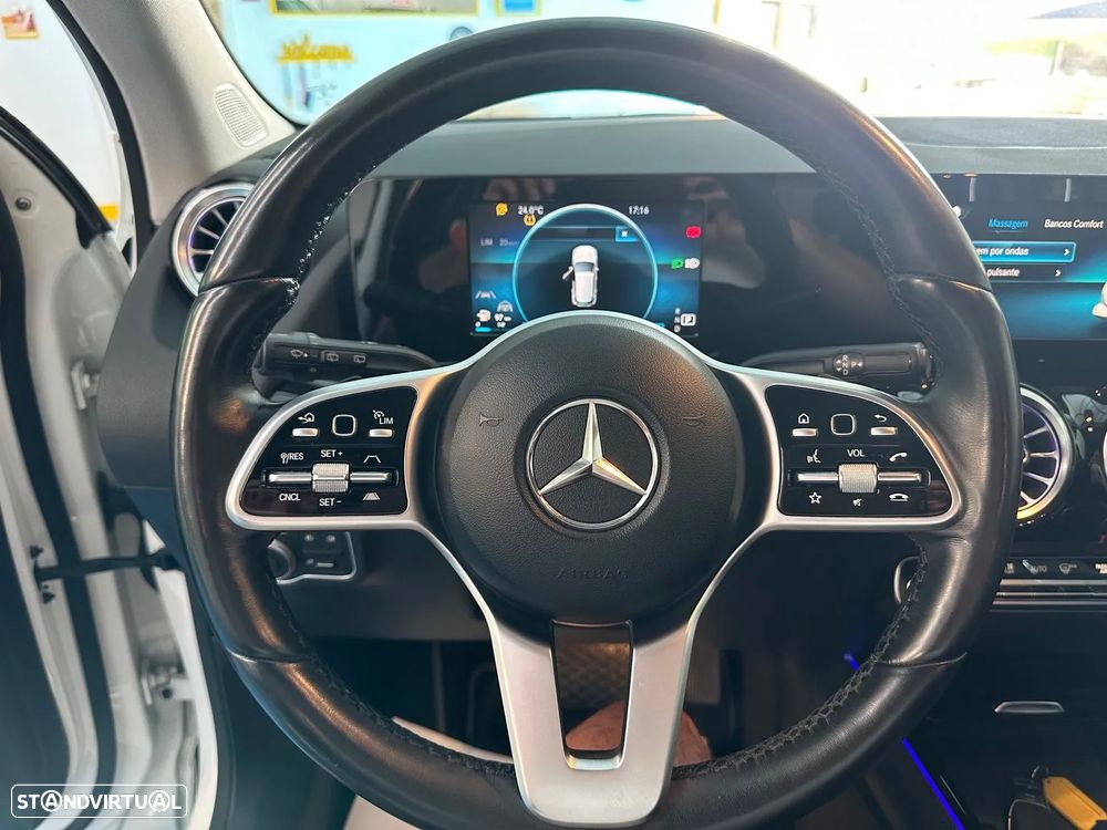 Mercedes-Benz GLA 200 7G-DCT Style - 24