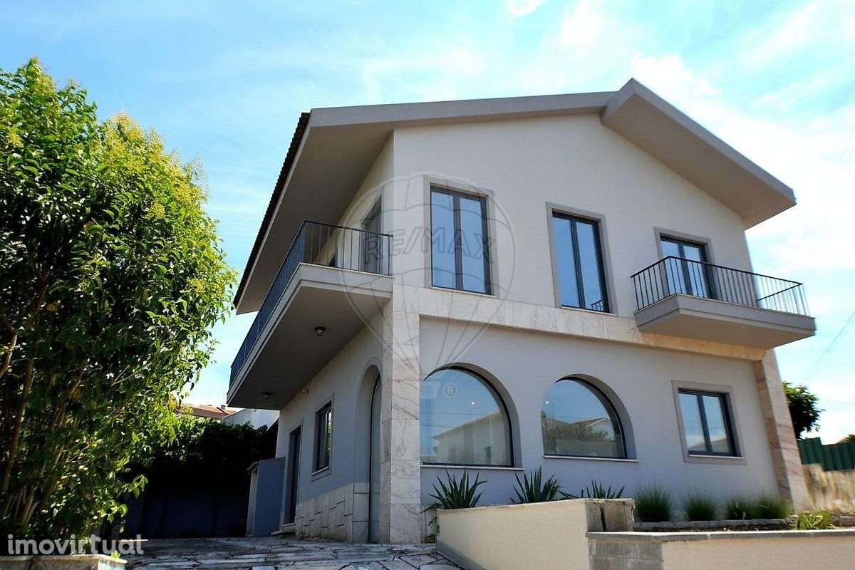 Moradia T6 para venda - Grande imagem: 2/34