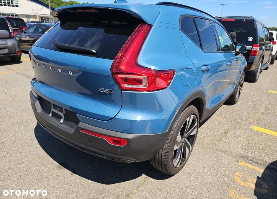 Volvo XC 40 B5 B AWD Ultimate Dark - 4