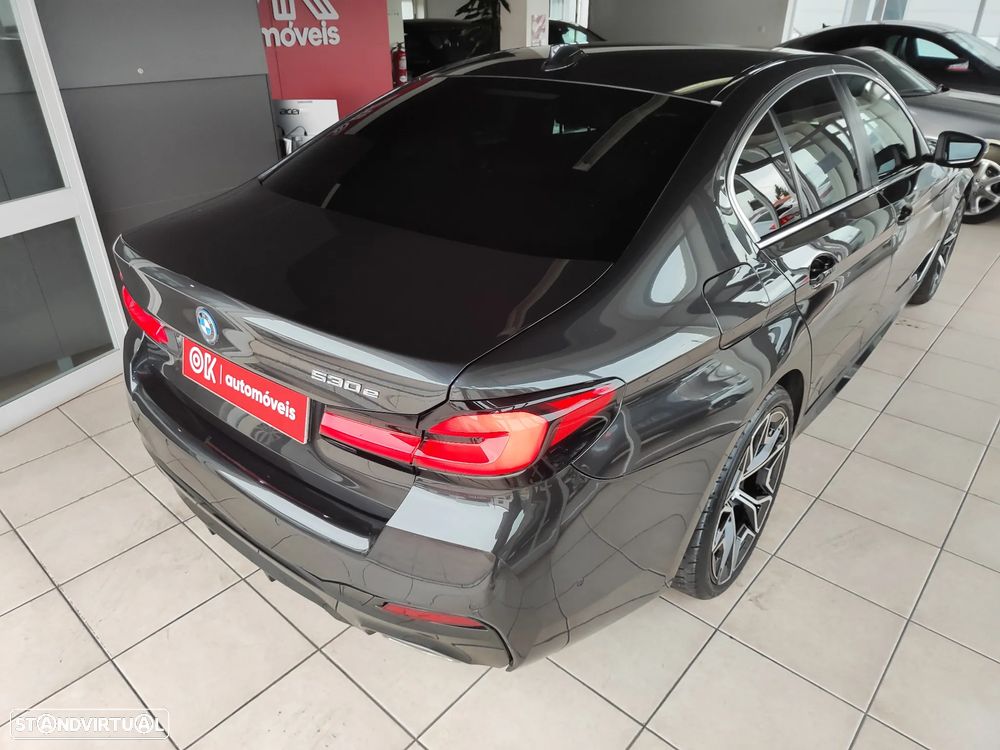BMW 530 e Pack M - 13