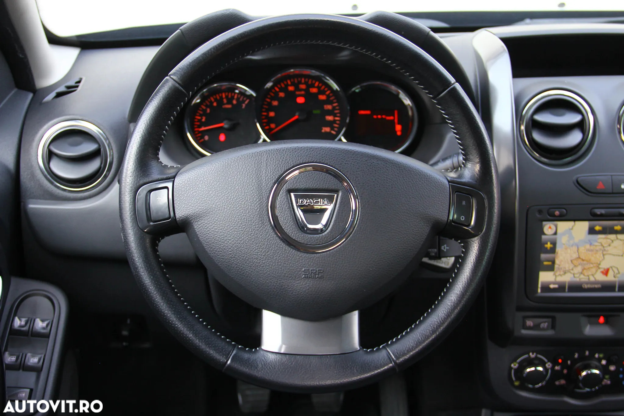 Dacia Duster dCi 110 FAP 4x4 Prestige - 10