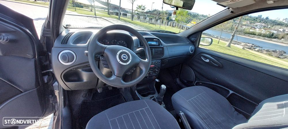 Fiat Punto 1.3 Multijet - 4