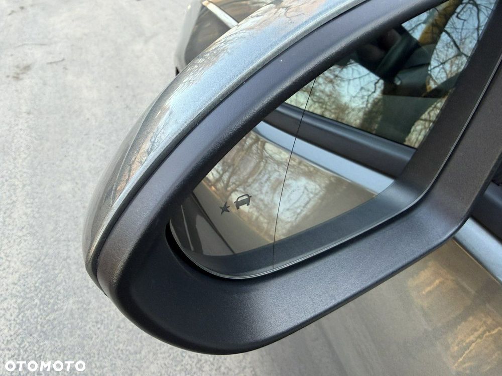 Opel Insignia - 39