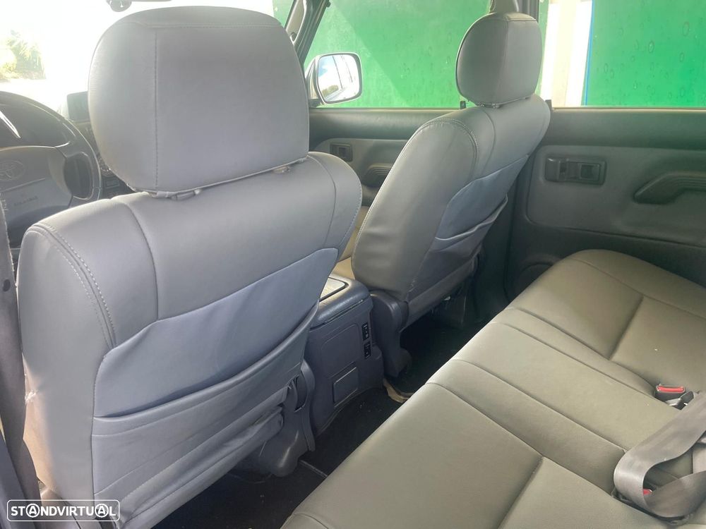 Toyota Land Cruiser - 11