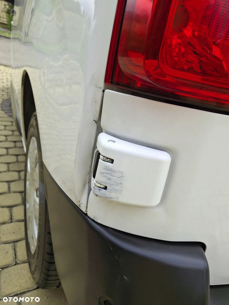 Opel VIVARO - 11