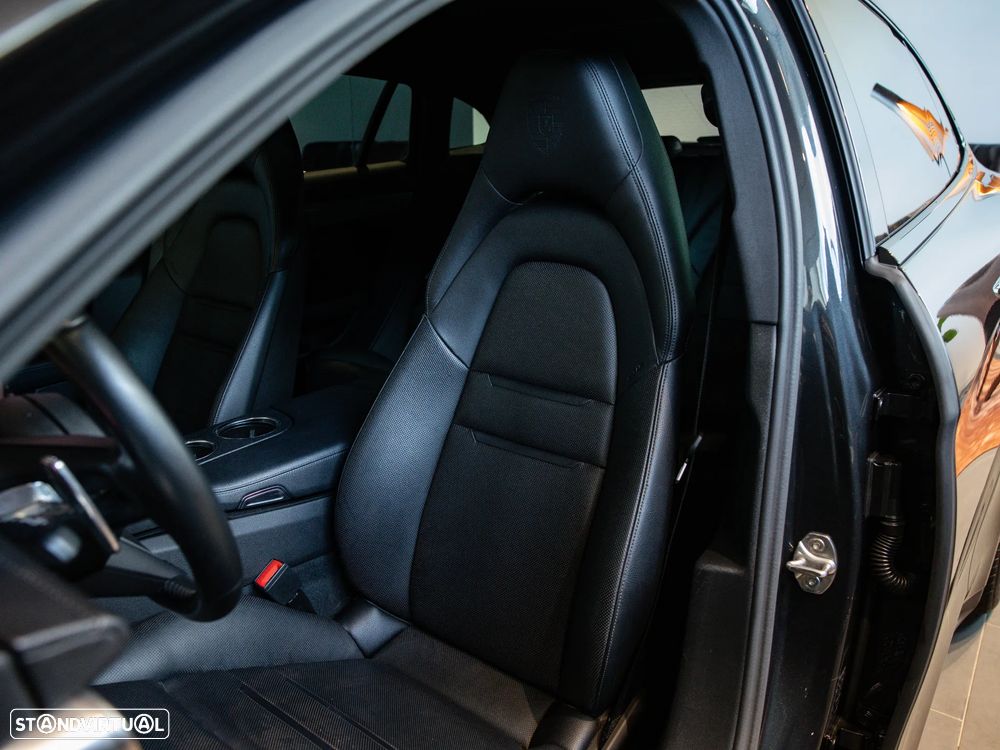 Porsche Panamera Sport Turismo 4 E-Hybrid Platinum Edition PDLS - 23