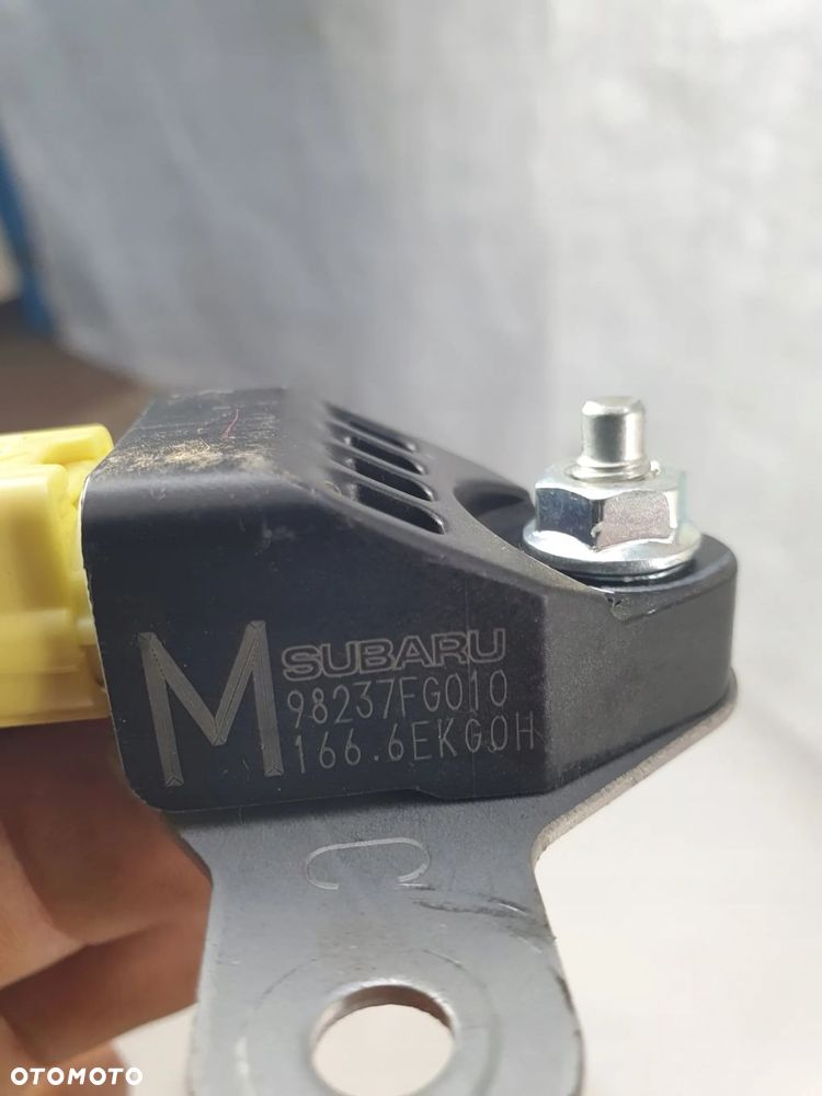 IMPREZA III GH CZUJNIK UDERZENIOWY 98237FG010 - 4