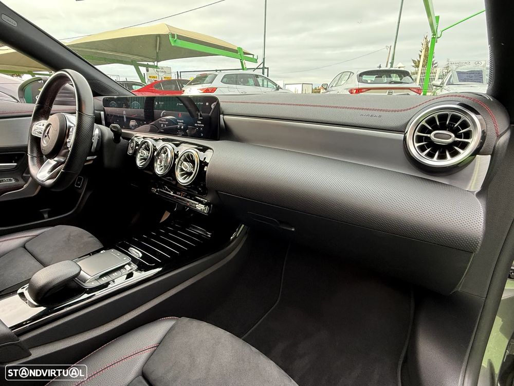 Mercedes-Benz CLA 200 d Shooting Brake AMG Line Aut. - 34