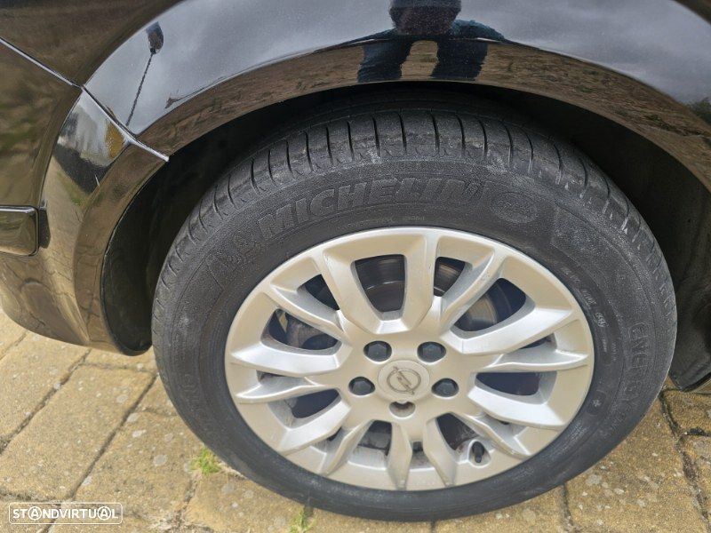 Opel Astra 1.6 Auto Edition - 30