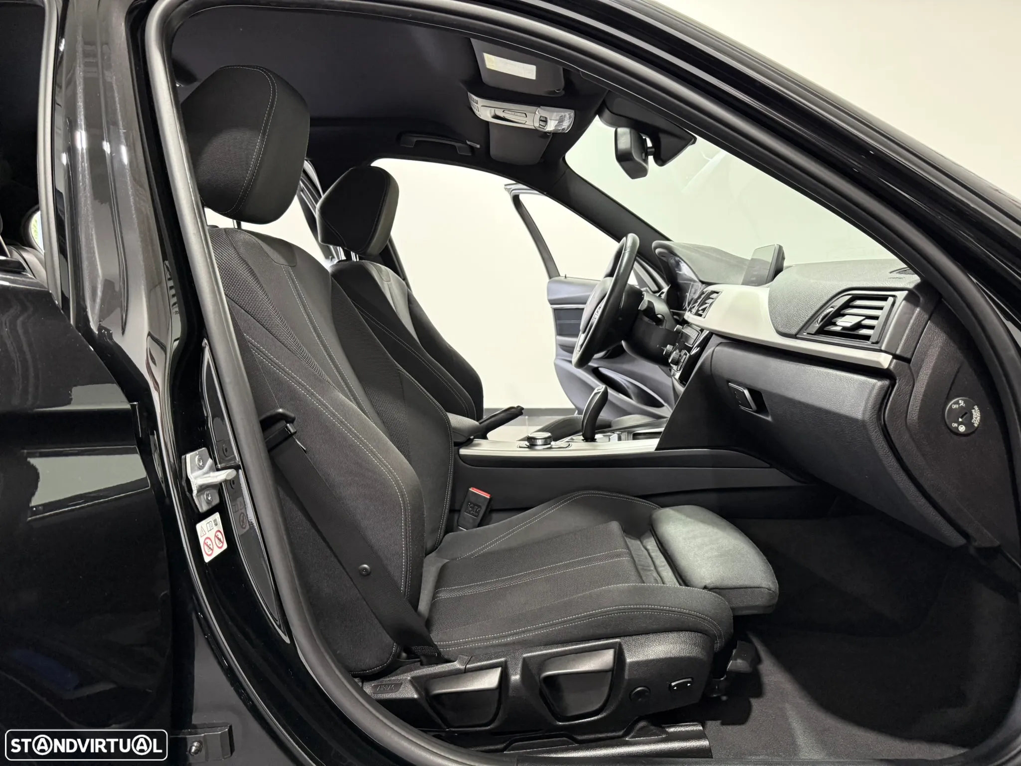 BMW 330 e iPerformance Line Sport - 40
