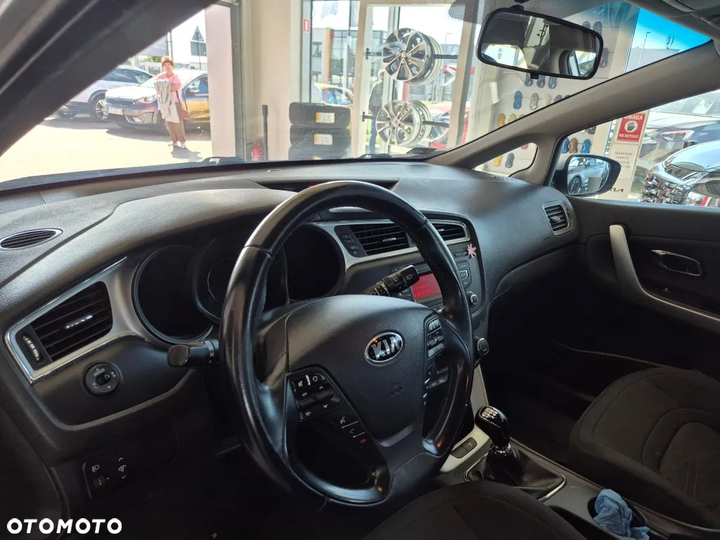 Kia Ceed Cee'd 1.6 GDI M - 11