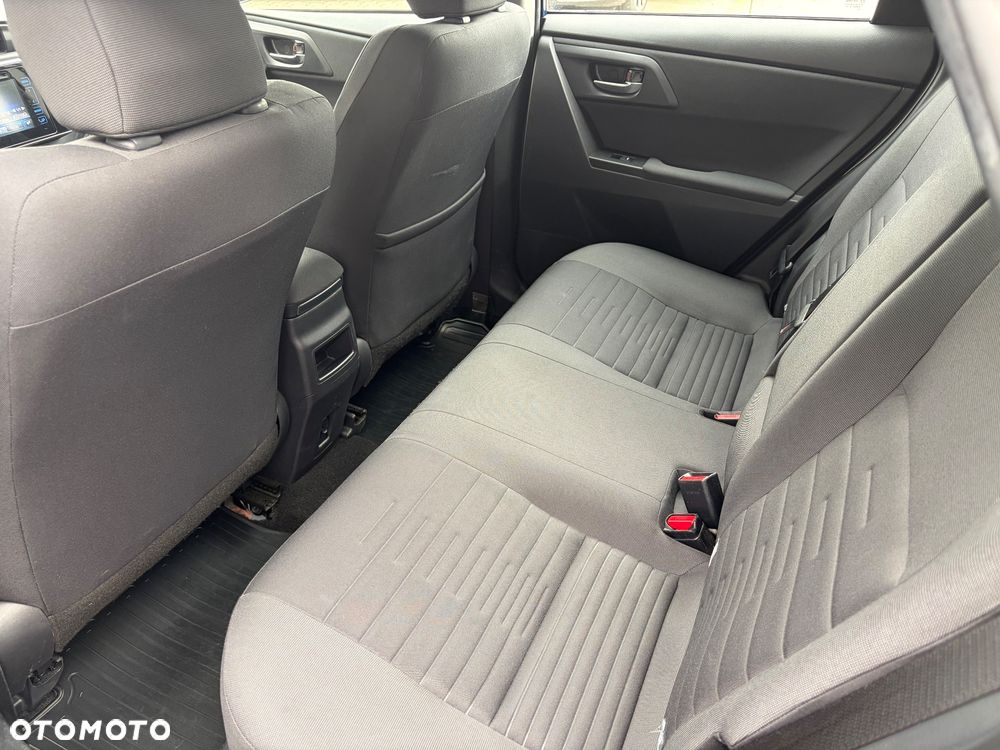 Toyota Auris - 19