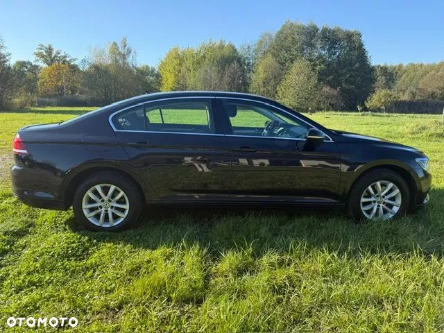 Volkswagen Passat - 6