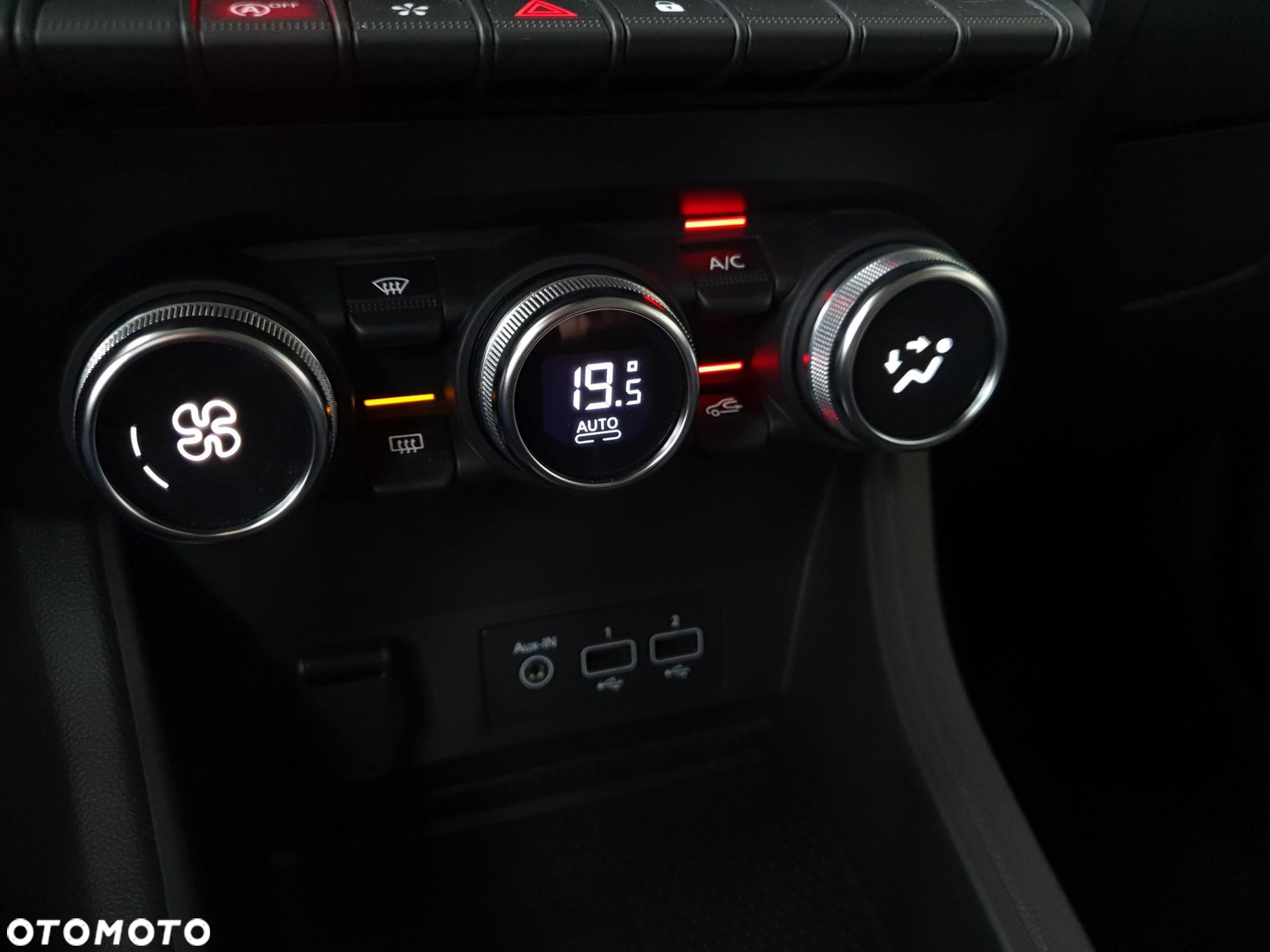 Renault Captur 1.0 TCe Techno - 13