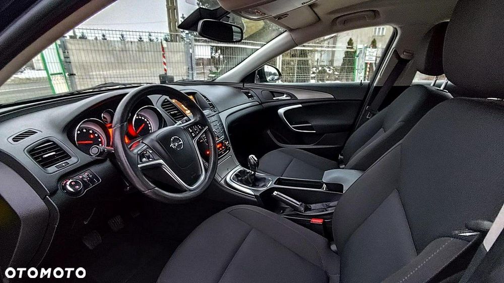 Opel Insignia - 21