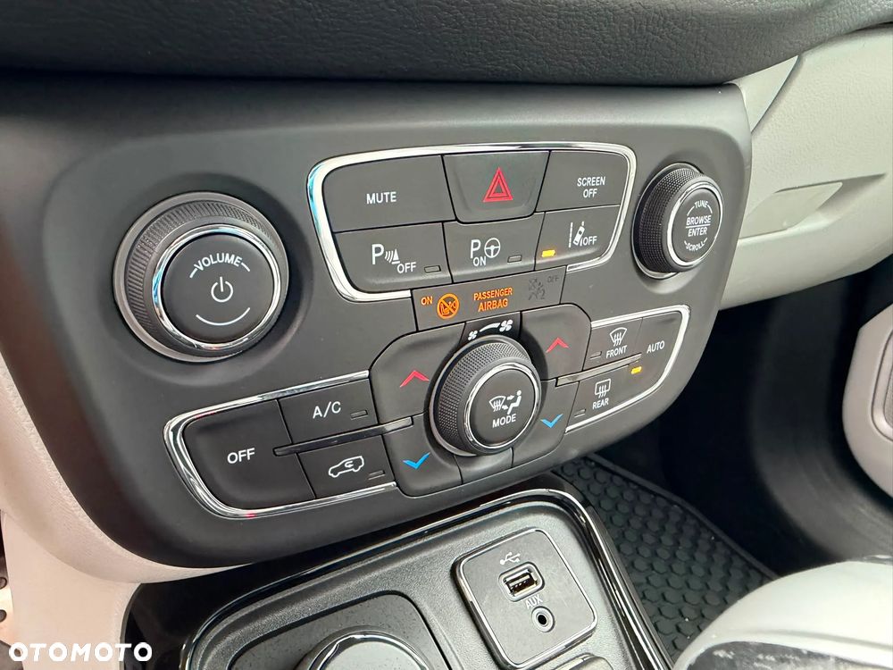 Jeep Compass 1.4 TMair Limited 4WD S&S - 16
