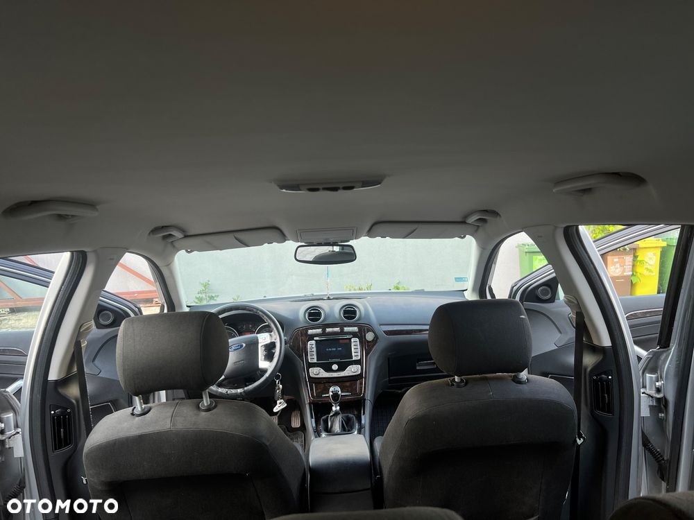 Ford Mondeo 2.0 TDCi Ghia - 9