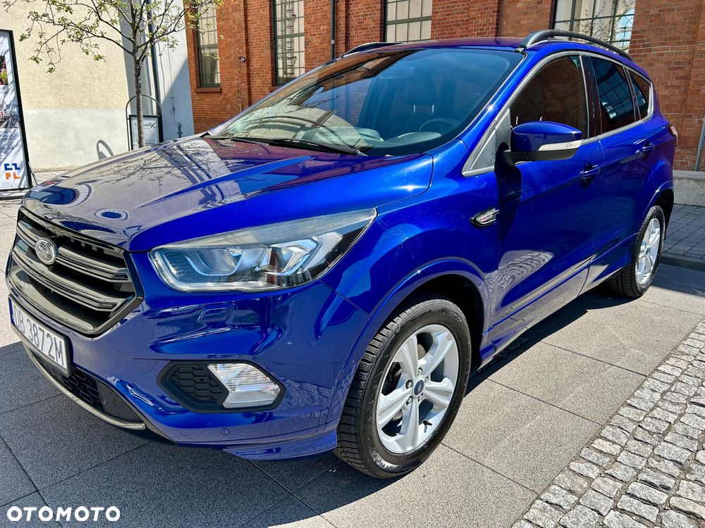 Ford Kuga 1.5 EcoBoost 2x4 Titanium - 1
