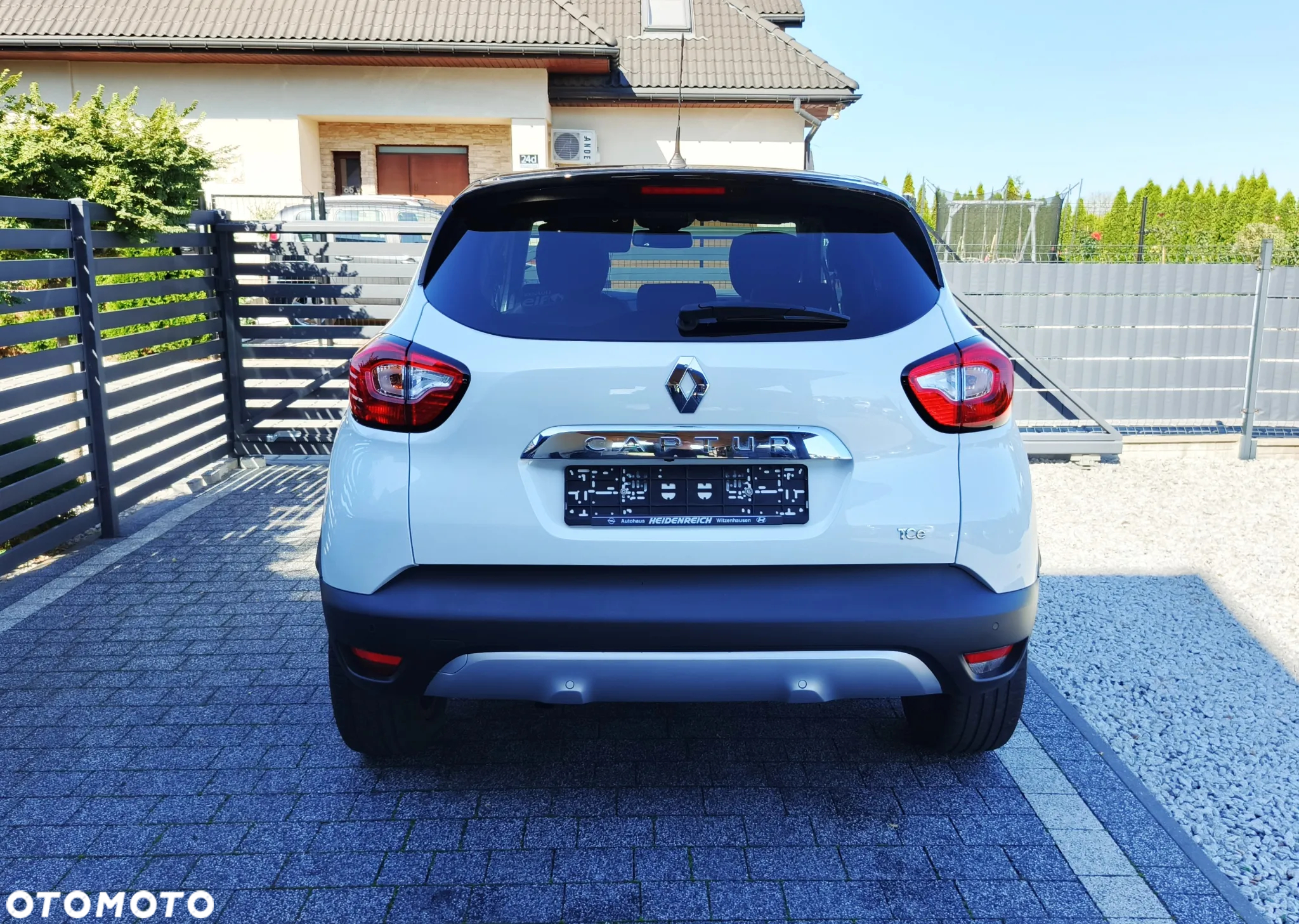 Renault Captur 1.2 Energy TCe Initiale Paris - 11