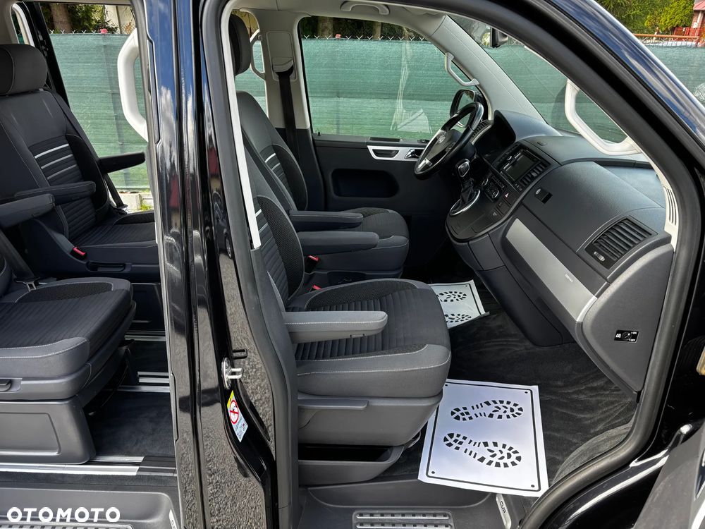 Volkswagen Multivan - 31