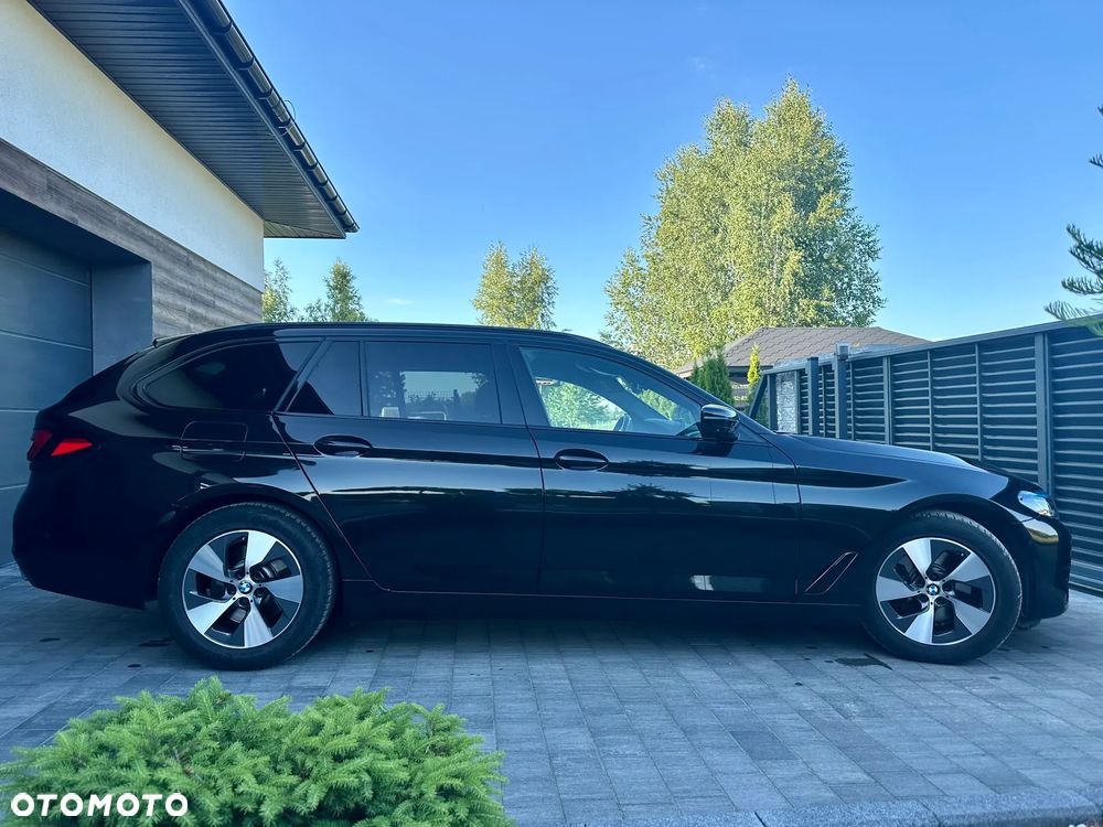 BMW Seria 5 520d mHEV - 5