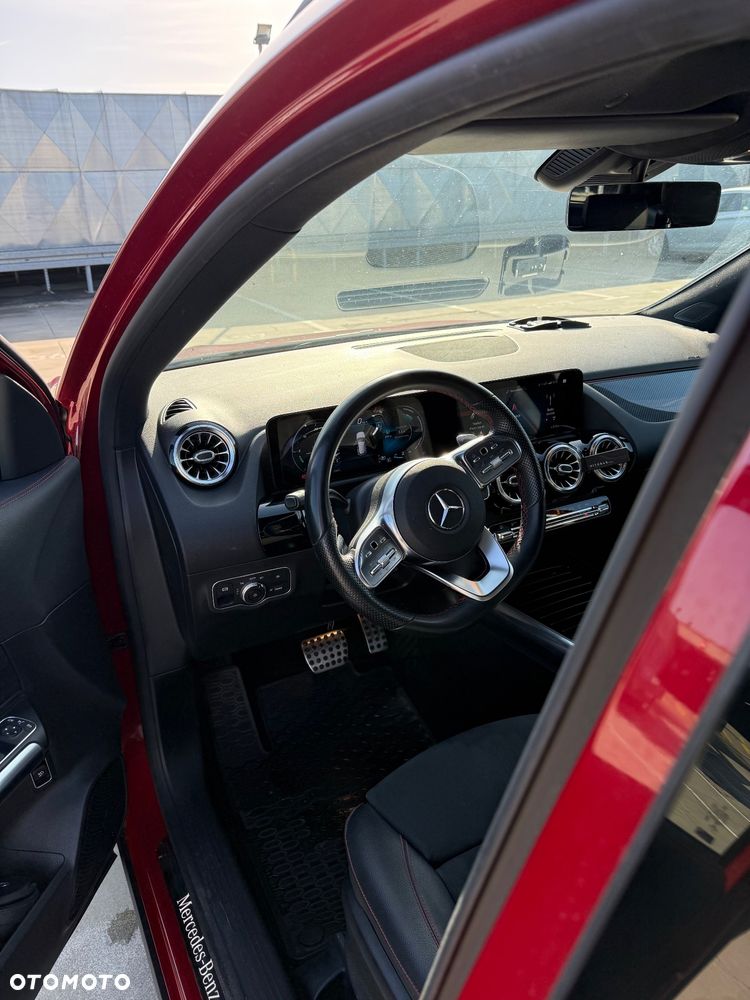 Mercedes-Benz GLA 180 d Business Edition - 23