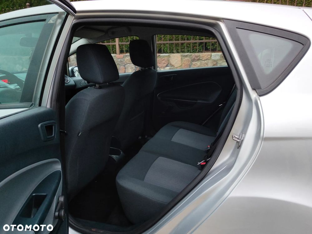 Ford Fiesta - 16
