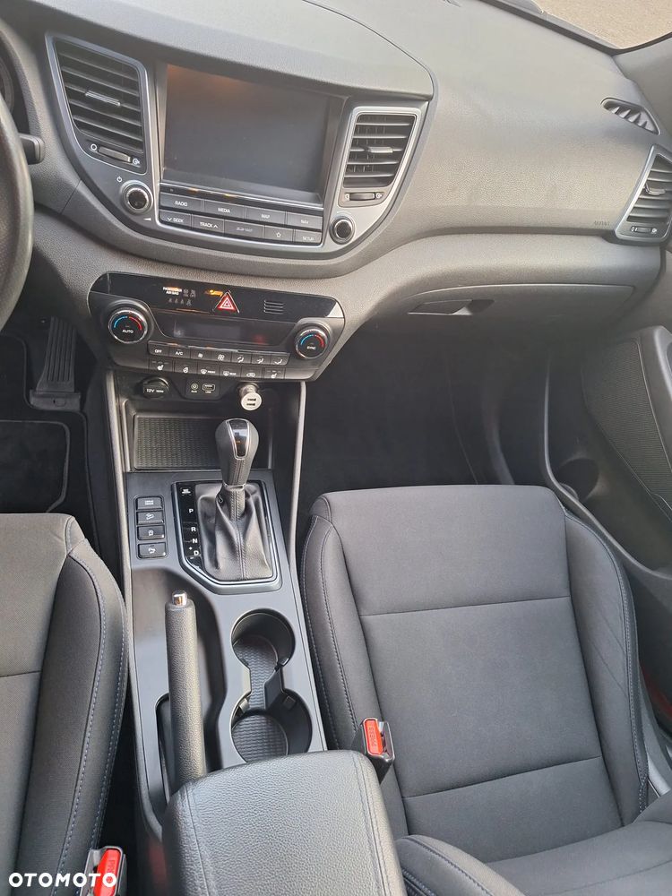 Hyundai Tucson 1.7 CRDI BlueDrive GO Plus 2WD DCT - 10