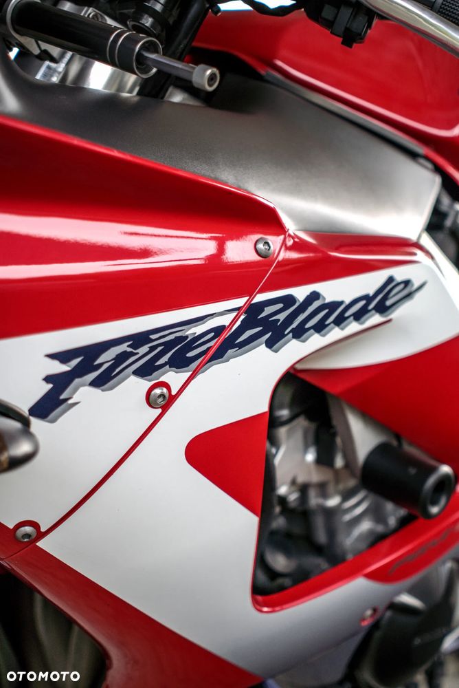 Honda CBR - 6