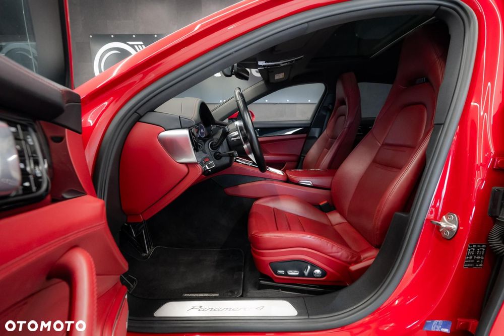 Porsche Panamera 4 E-Hybrid - 14