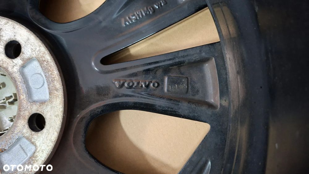Felgi Aluminiowe 18 Volvo XC 60 V90 Cross Country 5x108 ET 50.5 - 15