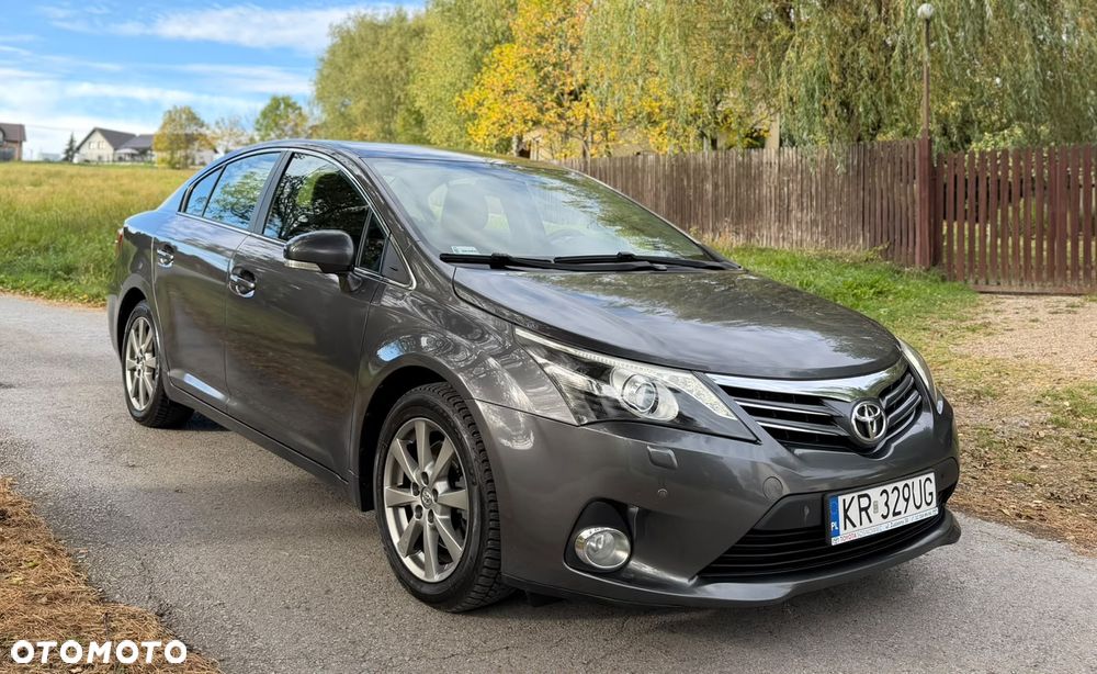 Toyota Avensis 2.2 D-4D Premium - 4