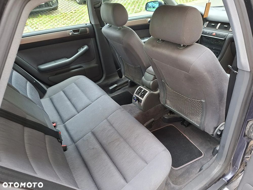Audi A6 Limousine 2.5 TDI - 16