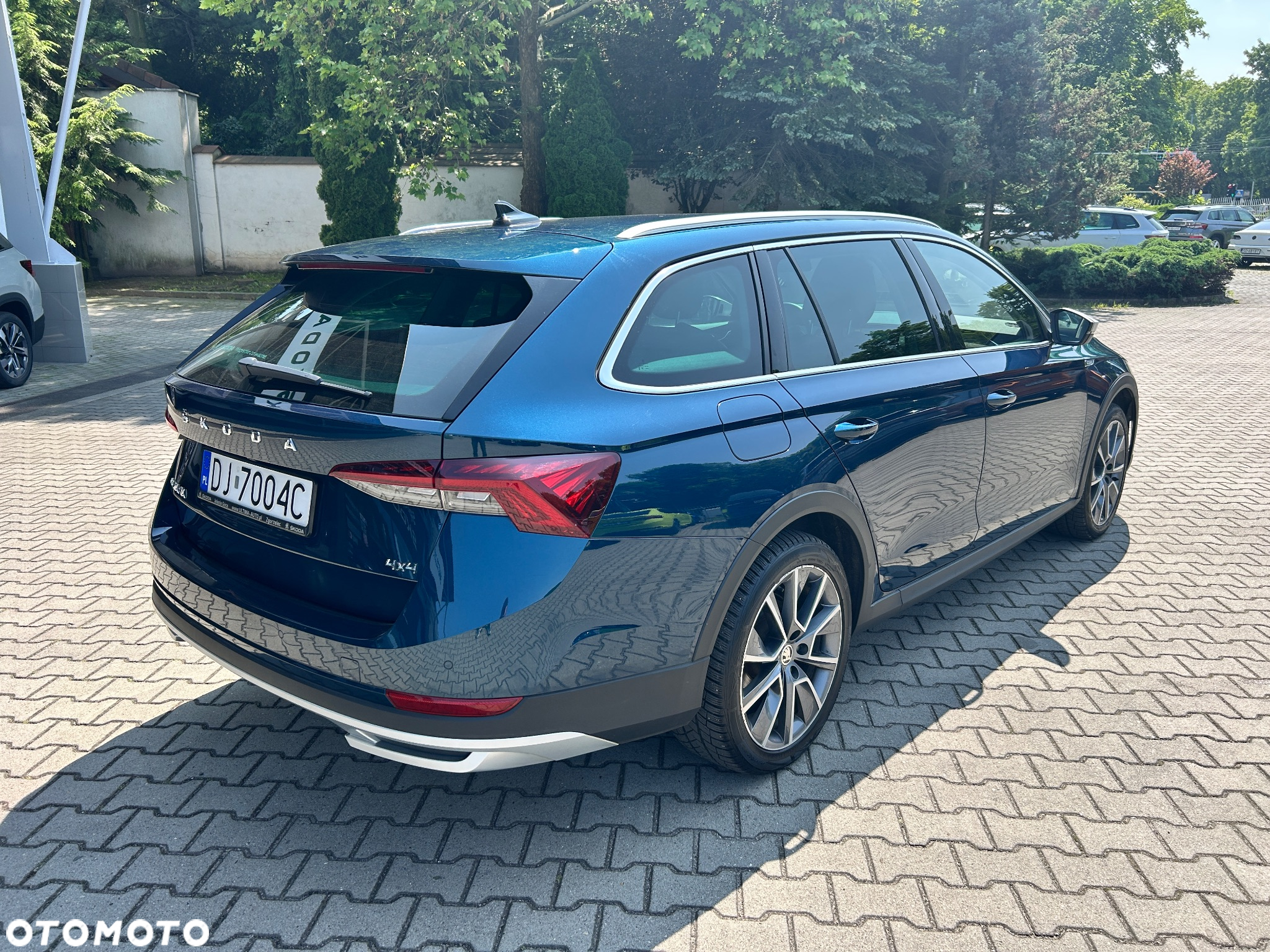 Skoda Octavia 2.0 TSI 4x4 Scout DSG - 3