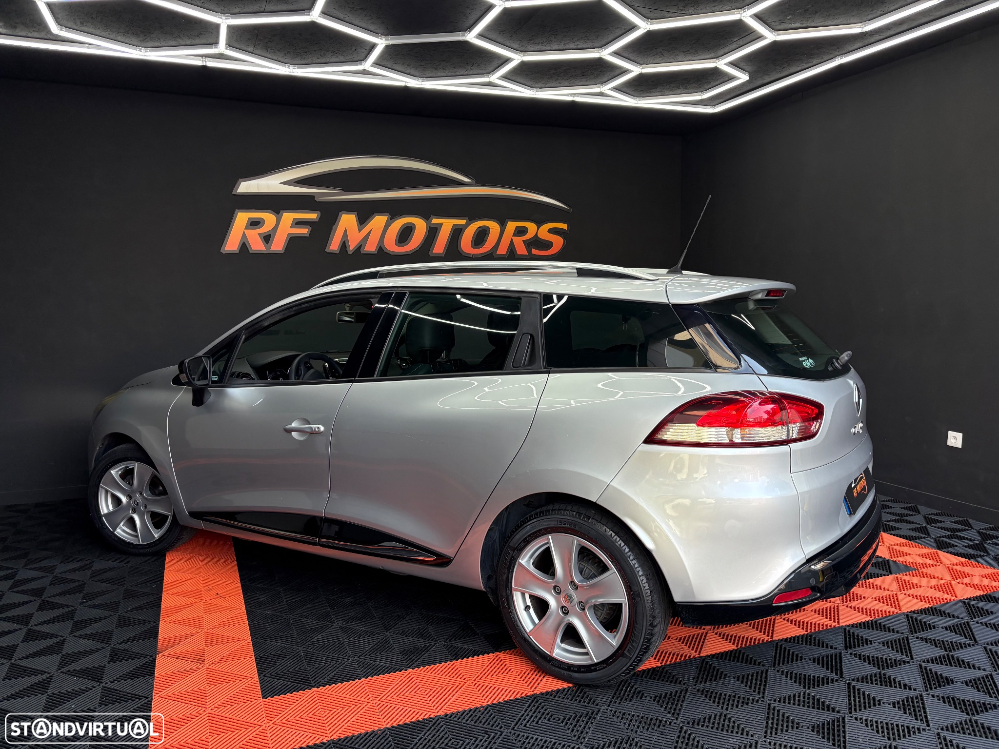 Renault Clio Sport Tourer 0.9 TCE Limited - 28