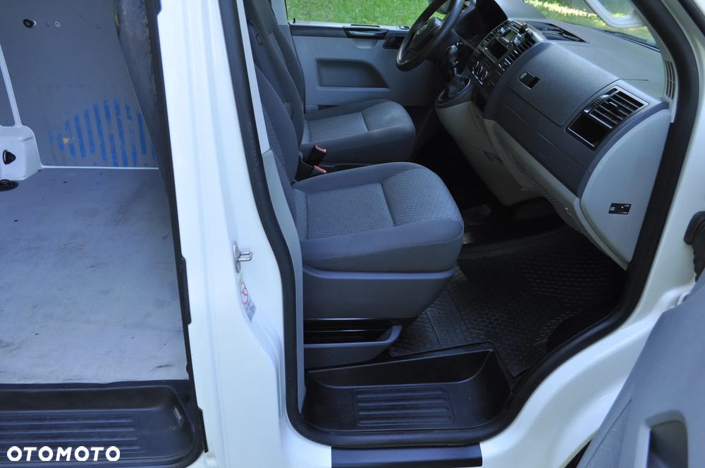 Volkswagen T5 - 5