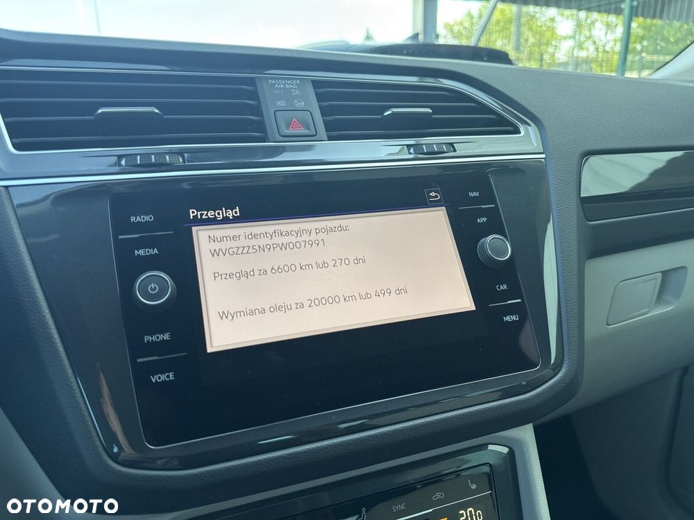 Volkswagen Tiguan - 34