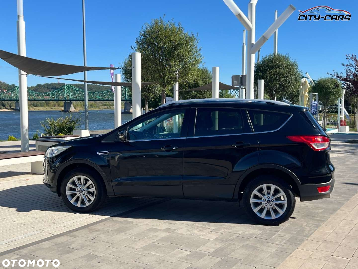 Ford Kuga - 28