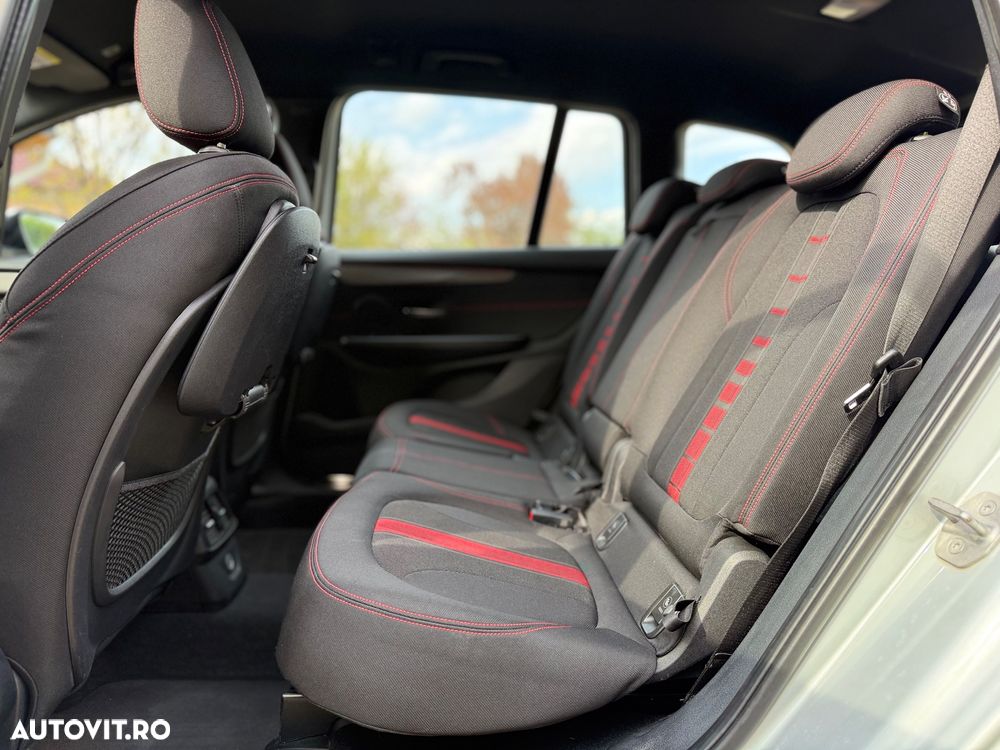 BMW Seria 2 218d - 12