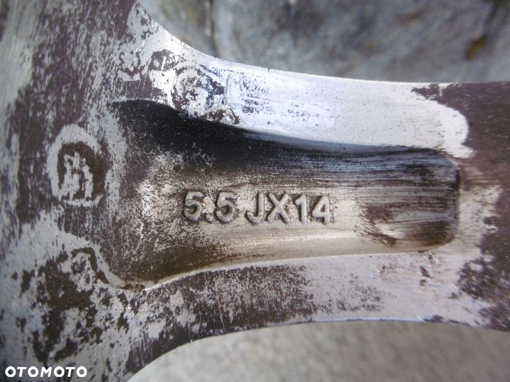 hyundai i10 5.5jx14 et47 4x100 - felga oryginał - 9