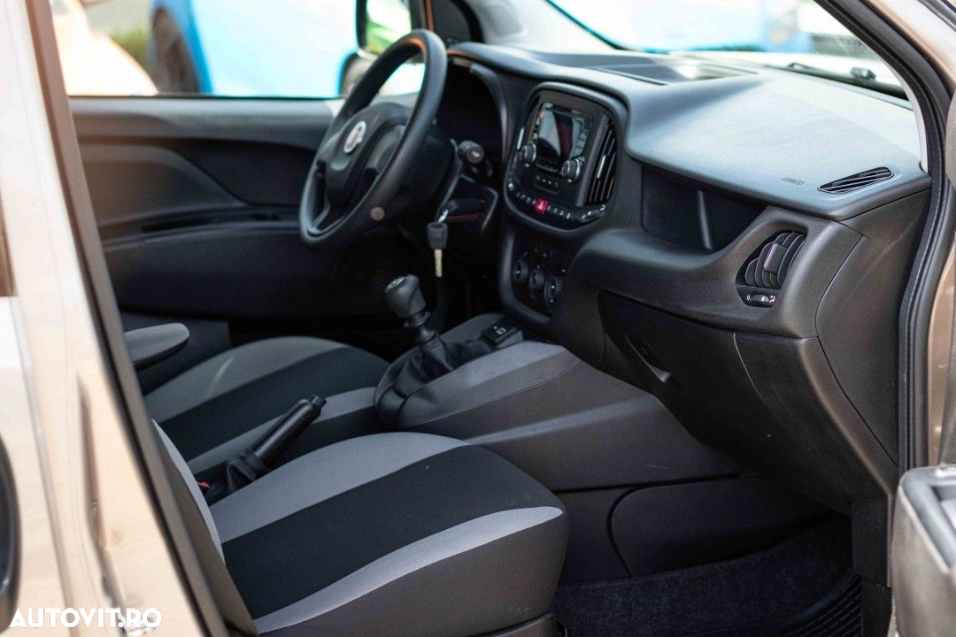Fiat Doblo Combi 1.6 Mjet 90 CP Confort - 23