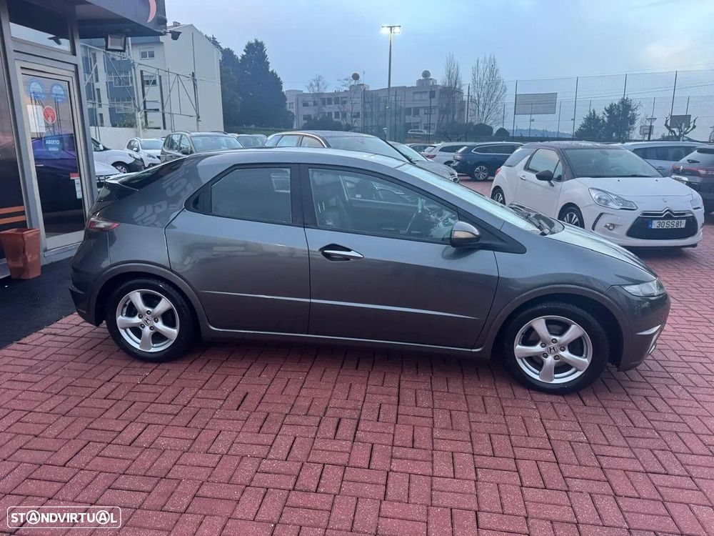 Honda Civic 1.4 i-VTEC Sport - 3
