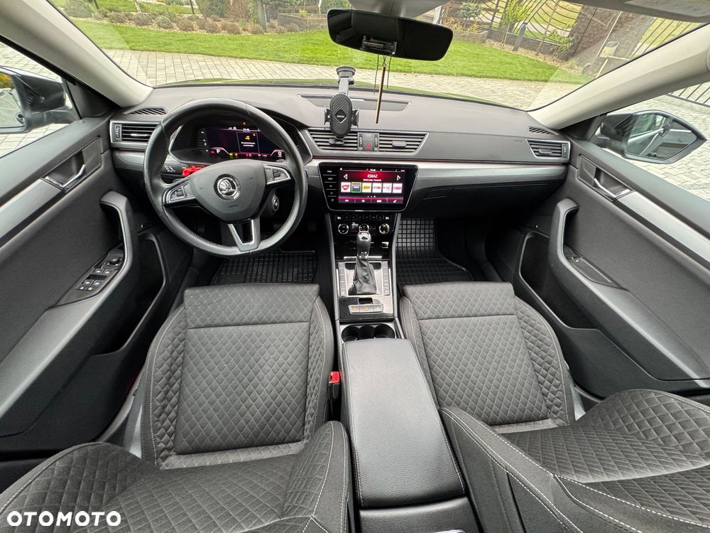 Skoda Superb 2.0 TDI SCR Style DSG - 14