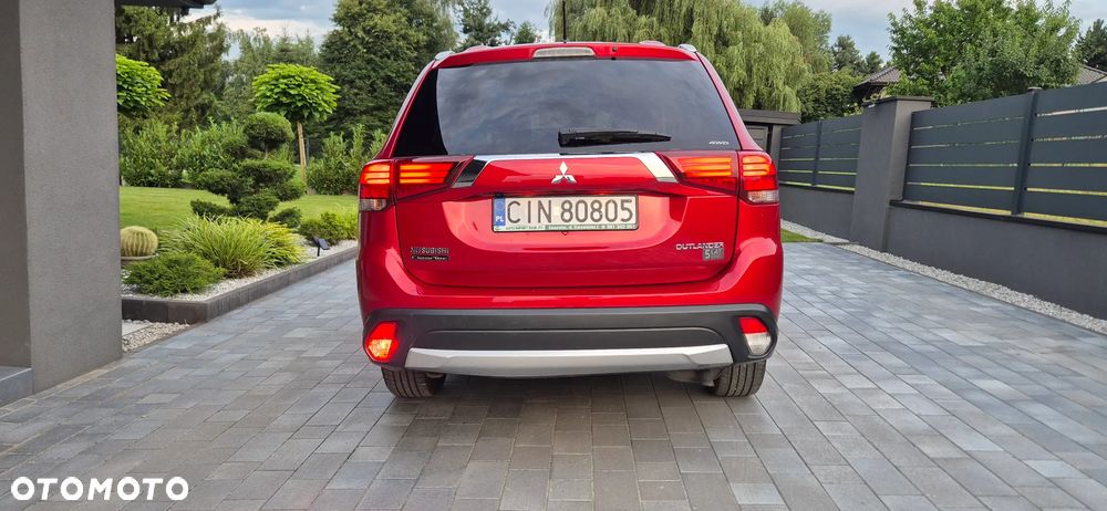 Mitsubishi Outlander 2.0 Intense + 4WD CVT - 39